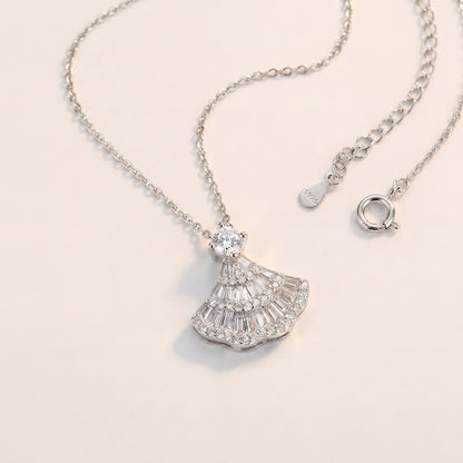 925 sterling silver vintage fan pendant necklace with sparkling fan shaped pendant and delicate silver chain