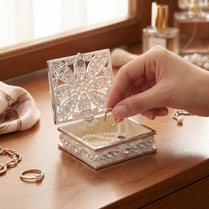 Elegant Vintage Pearl Jewellery Box