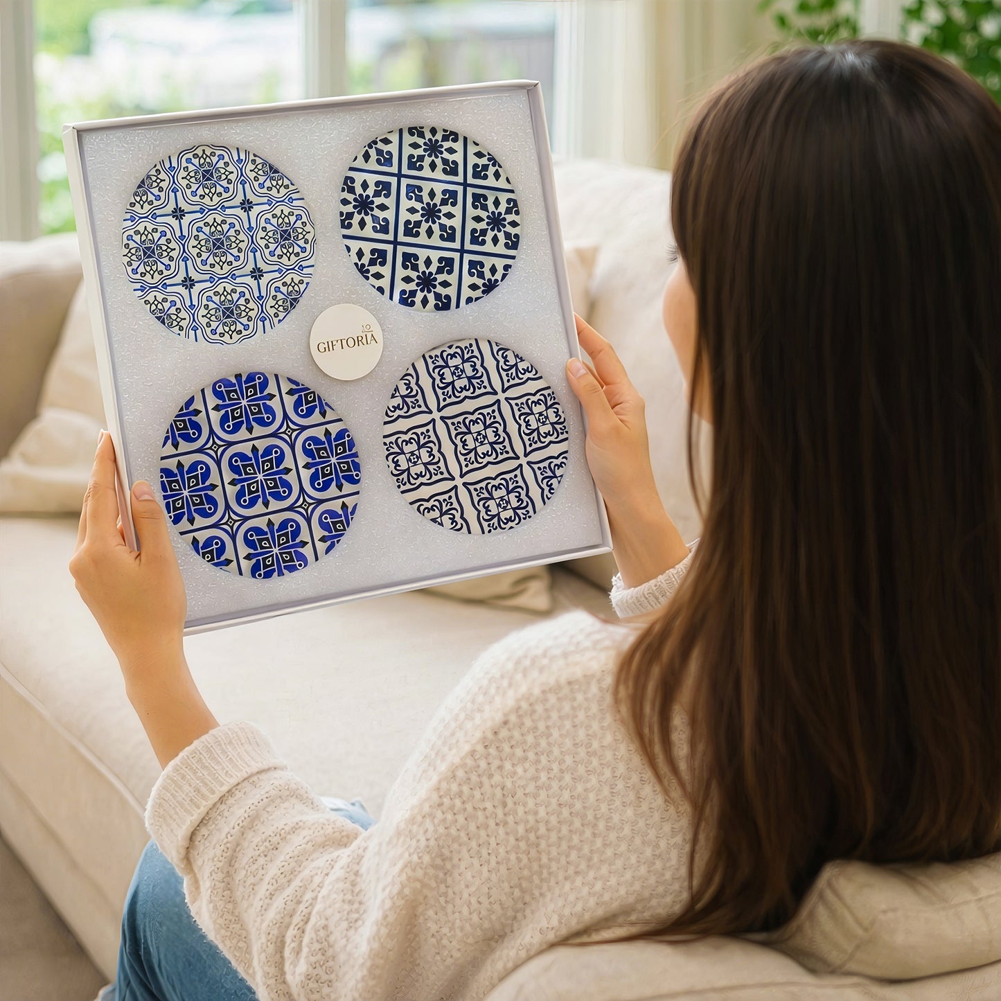 Round ceramic coaster set 4pcs home gift presentation in living room