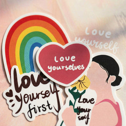 elegant-pearl-square-jewellery-box-handheld-size